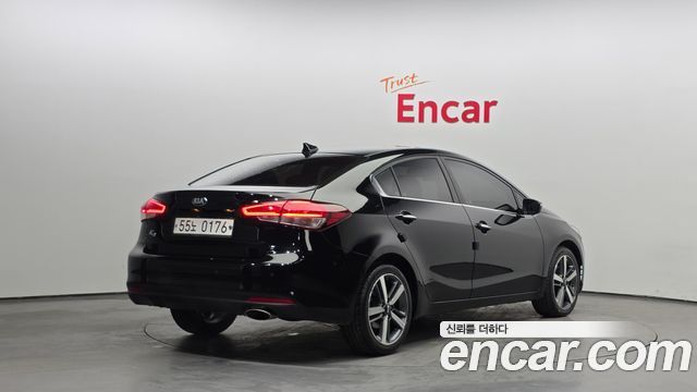 Kia K3 из Кореи Encar
