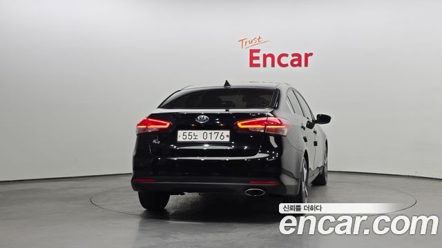 Kia K3 из Кореи Encar