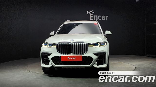 BMW X7 xDrive 40i M Sport 6STR — пробег 135 909 км — фото 3 из 5
