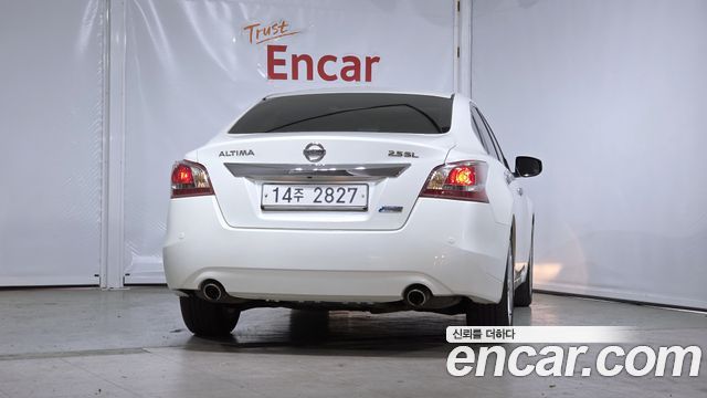 Nissan Altima из Кореи Encar