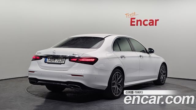 Mercedes-Benz E-Class из Кореи Encar