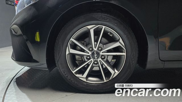 Kia K3 из Кореи Encar