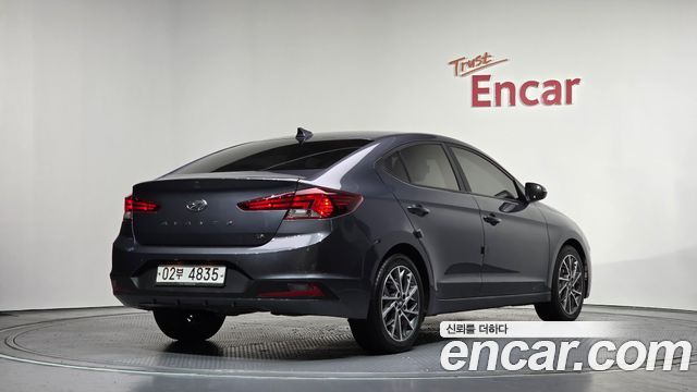 Hyundai AVANTE из Кореи Encar