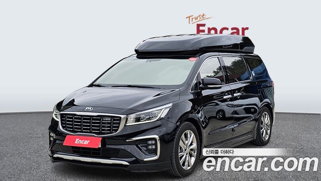 Kia Carnival 9-Seater Hi-Limousine Prestige — пробег 121 200 км — фото 1 из 5