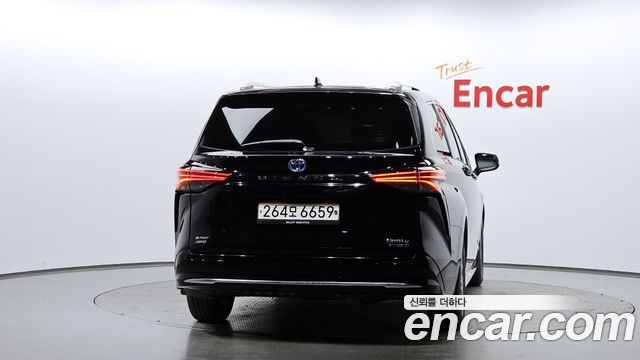 Toyota Sienna из Кореи Encar