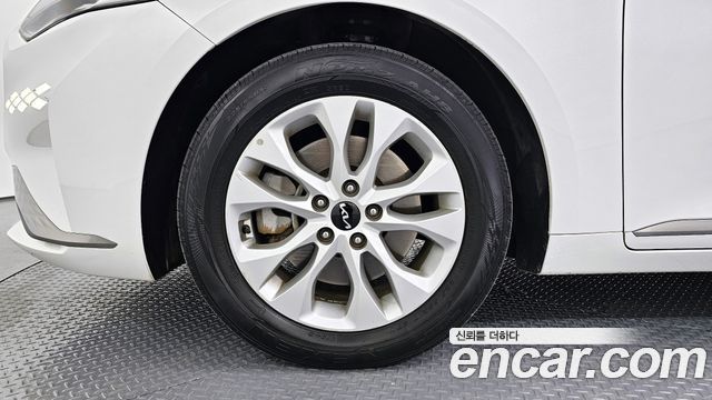 Kia K8 из Кореи Encar