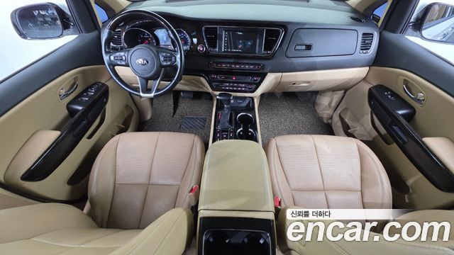 Kia Carnival из Кореи Encar