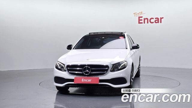 Mercedes-Benz E-Class из Кореи Encar
