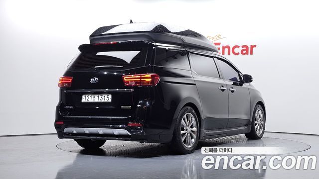 Kia Carnival 7-Seater Hi-Limousine President — пробег 122 246 км — фото 2 из 5