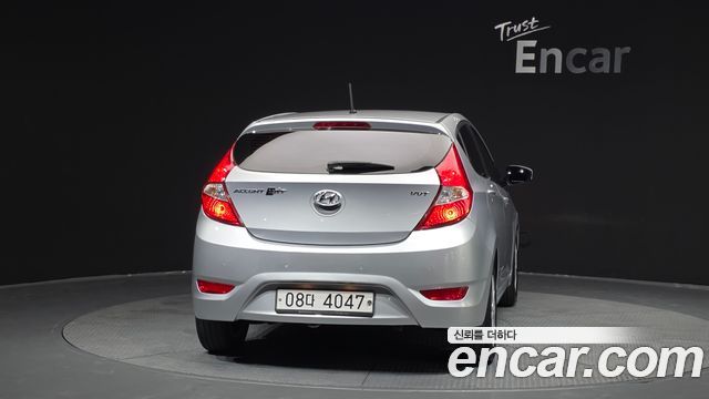 Hyundai Accent WIT 1.4 VVT Modern — пробег 75 115 км — фото 4 из 5