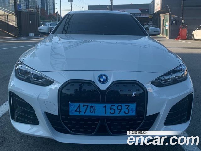 BMW i4 eDrive40 M Sports — пробег 48 000 км — фото 1 из 5