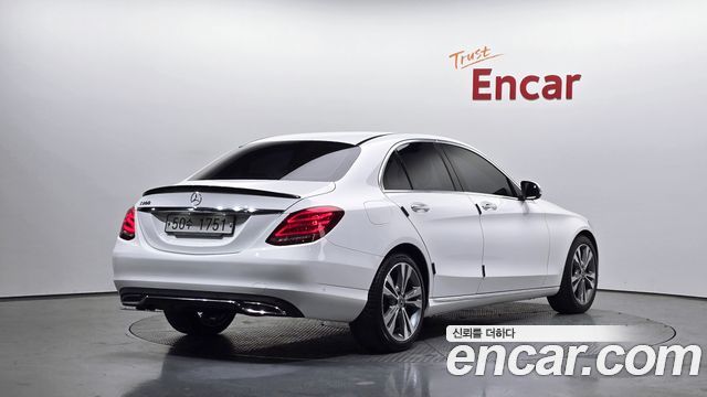 Mercedes-Benz C-Class из Кореи Encar