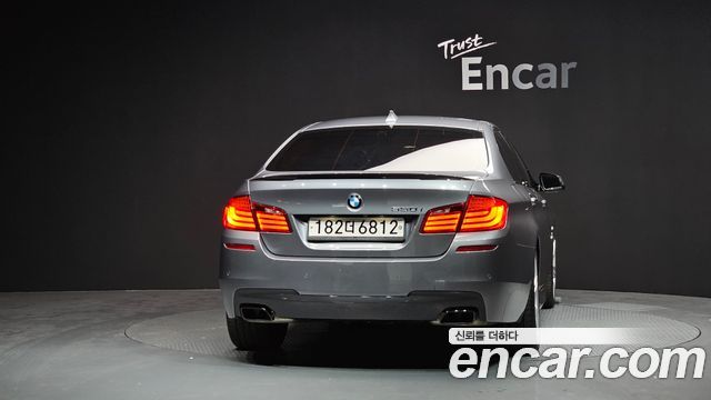 BMW 5-Series 550i xDrive — пробег 116 558 км — фото 4 из 5