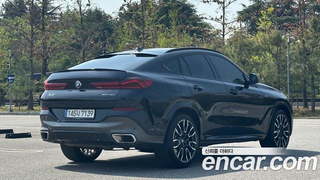 BMW X6 xDrive40i M Sport — пробег 59 075 км — фото 2 из 5
