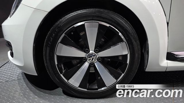 Volkswagen Beatle из Кореи Encar