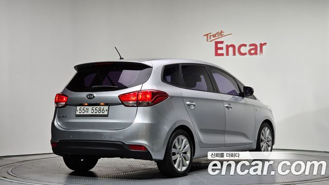 Kia Carens из Кореи Encar