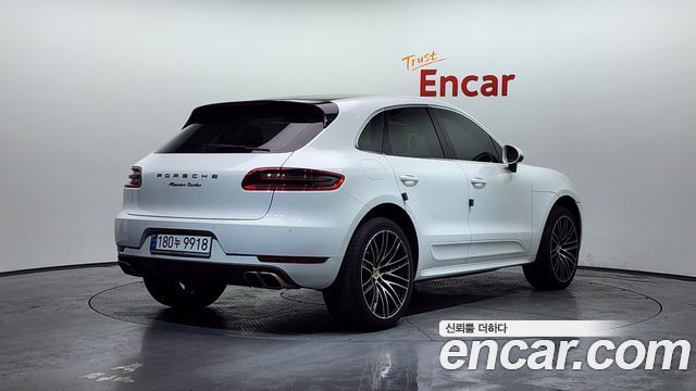 Porsche Macan из Кореи Encar