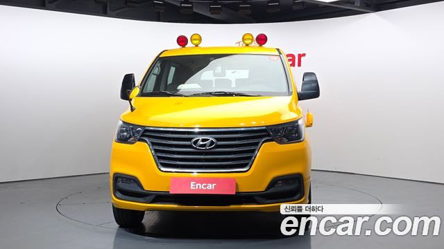 Hyundai Starex 4WD School Bus — пробег 76 371 км — фото 3 из 5
