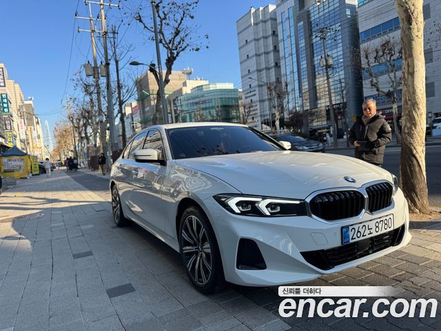 BMW 3-Series 320i M Sport — пробег 2 566 км — фото 2 из 5