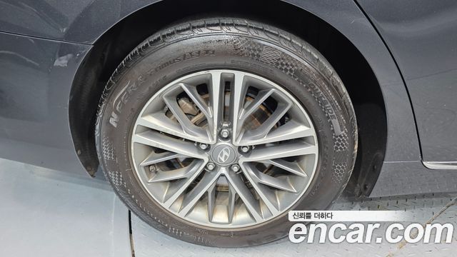 Hyundai Grandeur из Кореи Encar