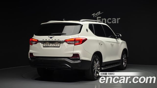 Ssangyong Rexton из Кореи Encar