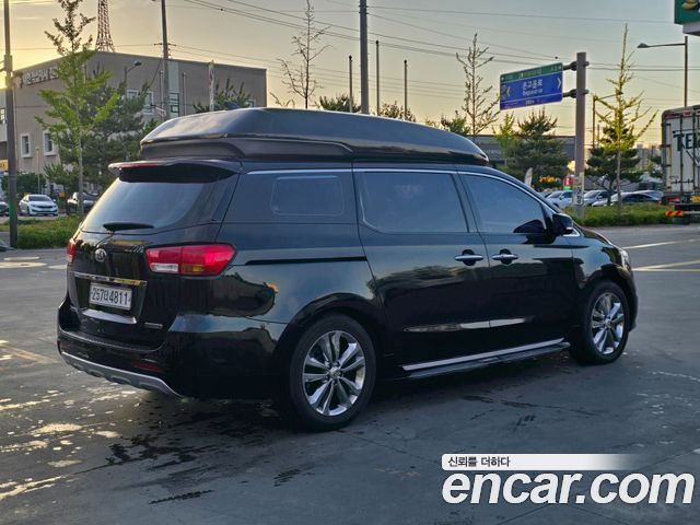 Kia Carnival Gasoline 7-seater Hi-Limousine President — пробег 156 000 км — фото 2 из 5