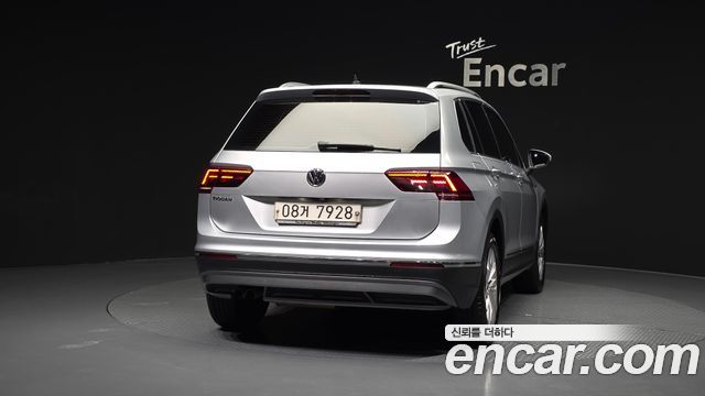 Volkswagen Tiguan из Кореи Encar