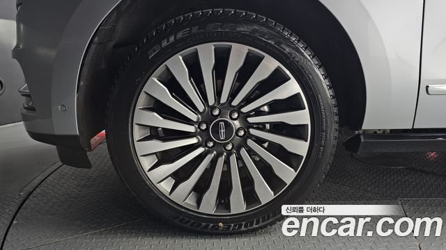 Lincoln Navigator из Кореи Encar