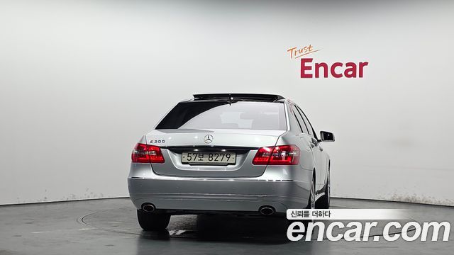 Mercedes-Benz E-Class из Кореи Encar