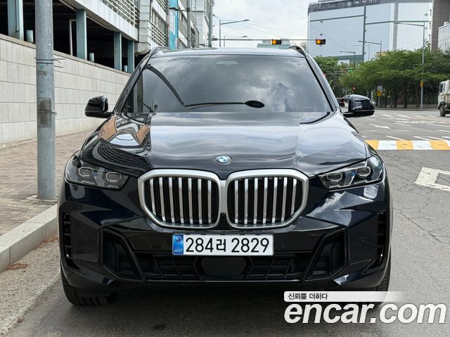 BMW X5 xDrive 30d M Sport — пробег 4 736 км — фото 2 из 5