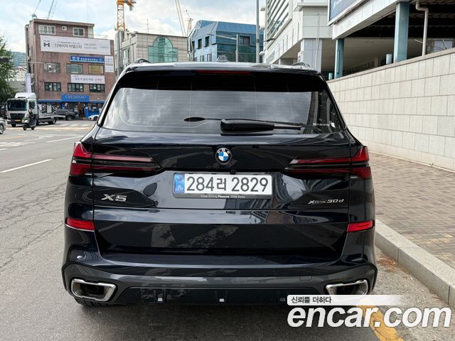 BMW X5 xDrive 30d M Sport — пробег 4 736 км — фото 4 из 5