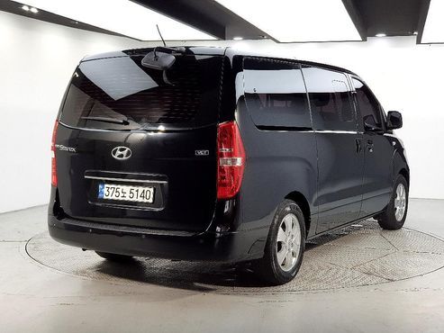 Hyundai Starex Urban 9-Seater Premium — пробег 76 300 км — фото 4 из 5