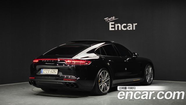 Porsche Panamera 3.0 AWD — пробег 129 760 км — фото 2 из 5
