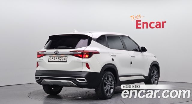 Kia Seltos из Кореи Encar