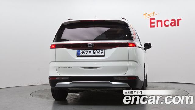 Kia Carnival из Кореи Encar