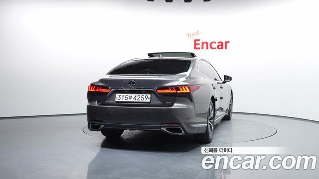 Lexus LS из Кореи Encar