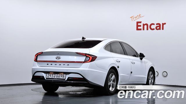 Hyundai Sonata 2.0 Premium — пробег 173 345 км — фото 2 из 5