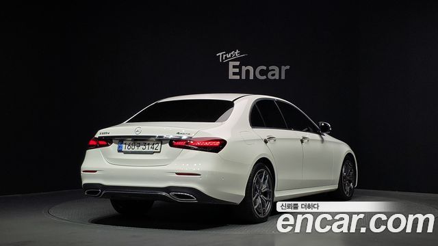 Mercedes-Benz E-Class из Кореи Encar