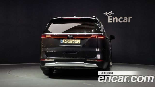 Kia Carnival из Кореи Encar