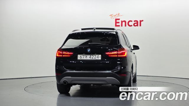 BMW X1 xDrive 18d — пробег 94 832 км — фото 4 из 5