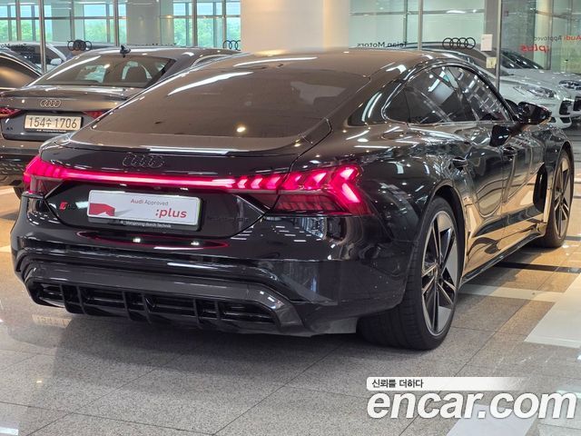 Audi RS e-tron GT из Кореи Encar