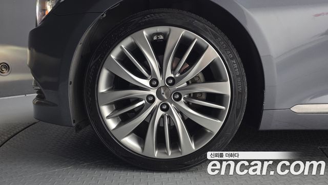 Hyundai Genesis из Кореи Encar