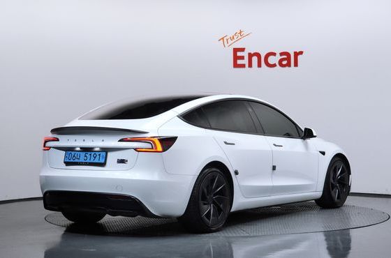 Tesla Model 3 Performance AWD — пробег 66 115 км — фото 2 из 5