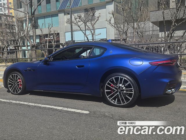 Maserati GranTurismo из Кореи Encar