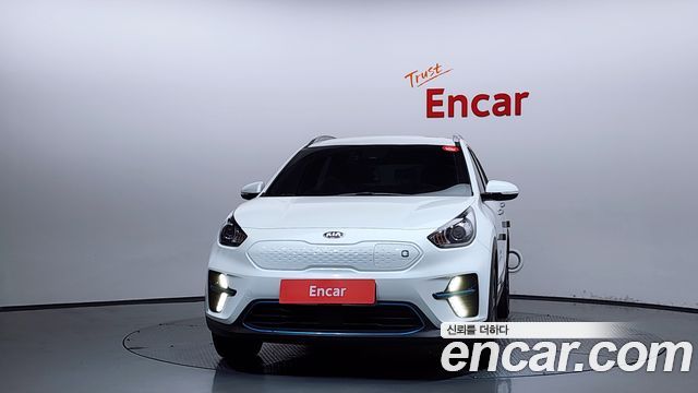 Kia Niro Prestige — пробег 242 514 км — фото 3 из 5