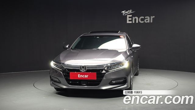 Honda Accord 2.0 Hybrid Touring — пробег 78 888 км — фото 3 из 5