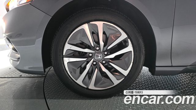 Honda Accord 2.0 Hybrid Touring — пробег 78 888 км — фото 5 из 5