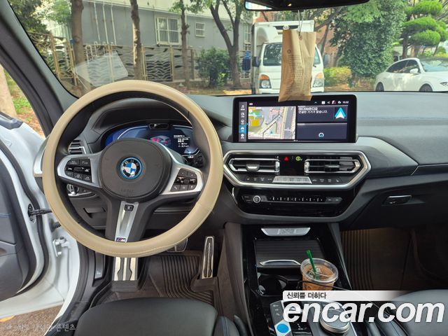 BMW iX3 M Sports — пробег 26 500 км — фото 5 из 5