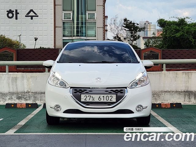 Peugeot 208 из Кореи Encar