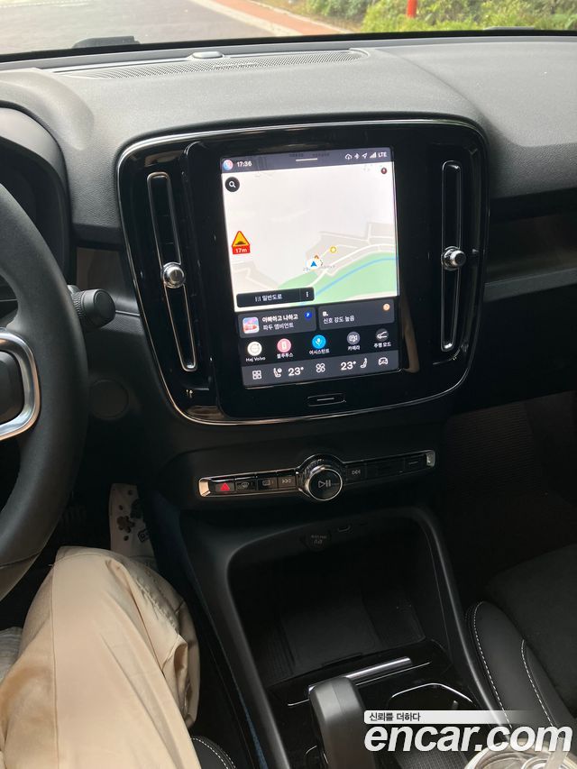 Volvo C40 из Кореи Encar
